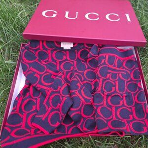 Two piece wool Gucci sweater/ shirt. Gucci sneakers.